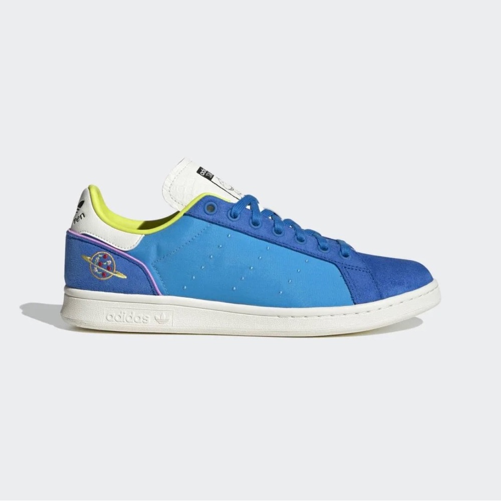 Adidas Toy Story x Stan Smith 'Rex & Aliens'
2021.